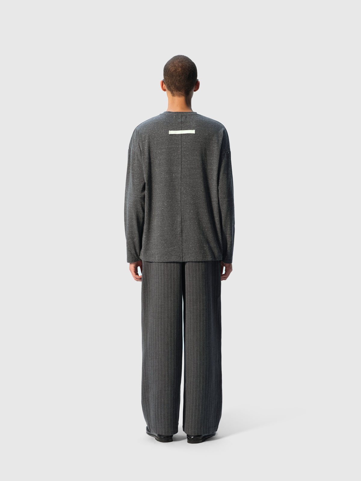 #Color_GREY
