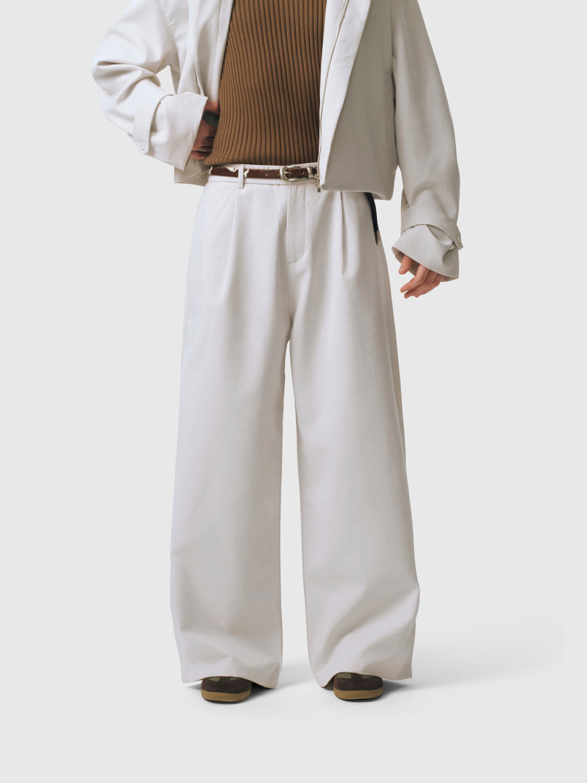 #Color_VINTAGE WHITE