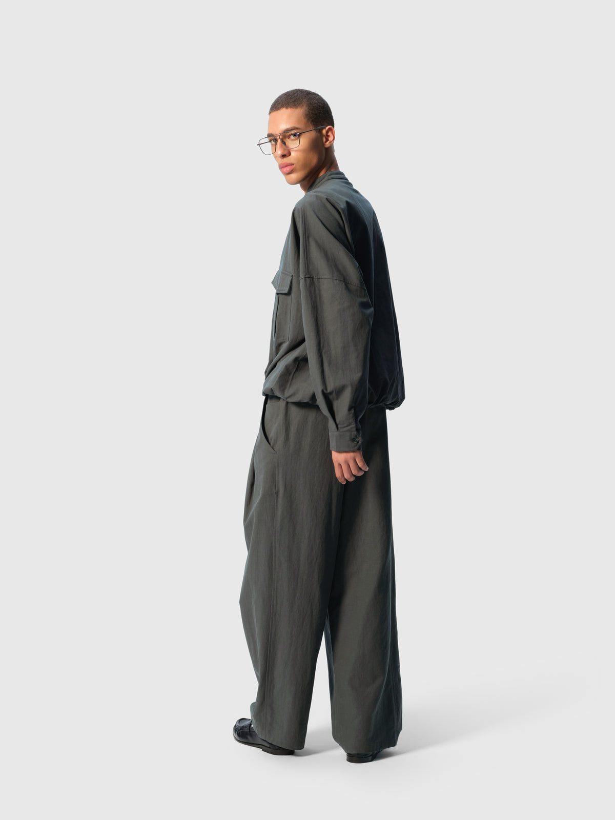#Color_GREY